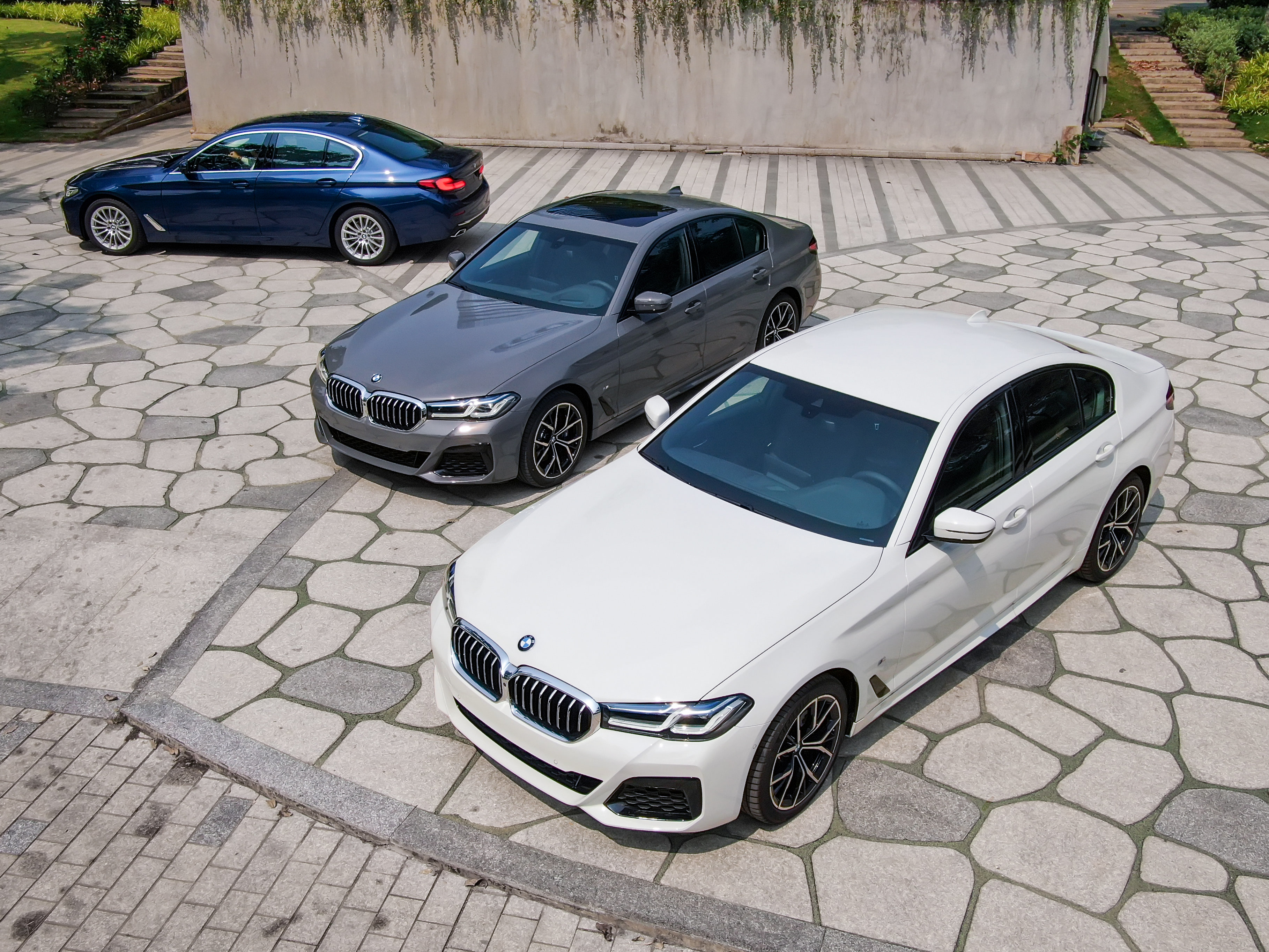 BMW 530i M Sport 2023 thông số giá lăn bánh khuyến mãi 082023   Giaxehoivn